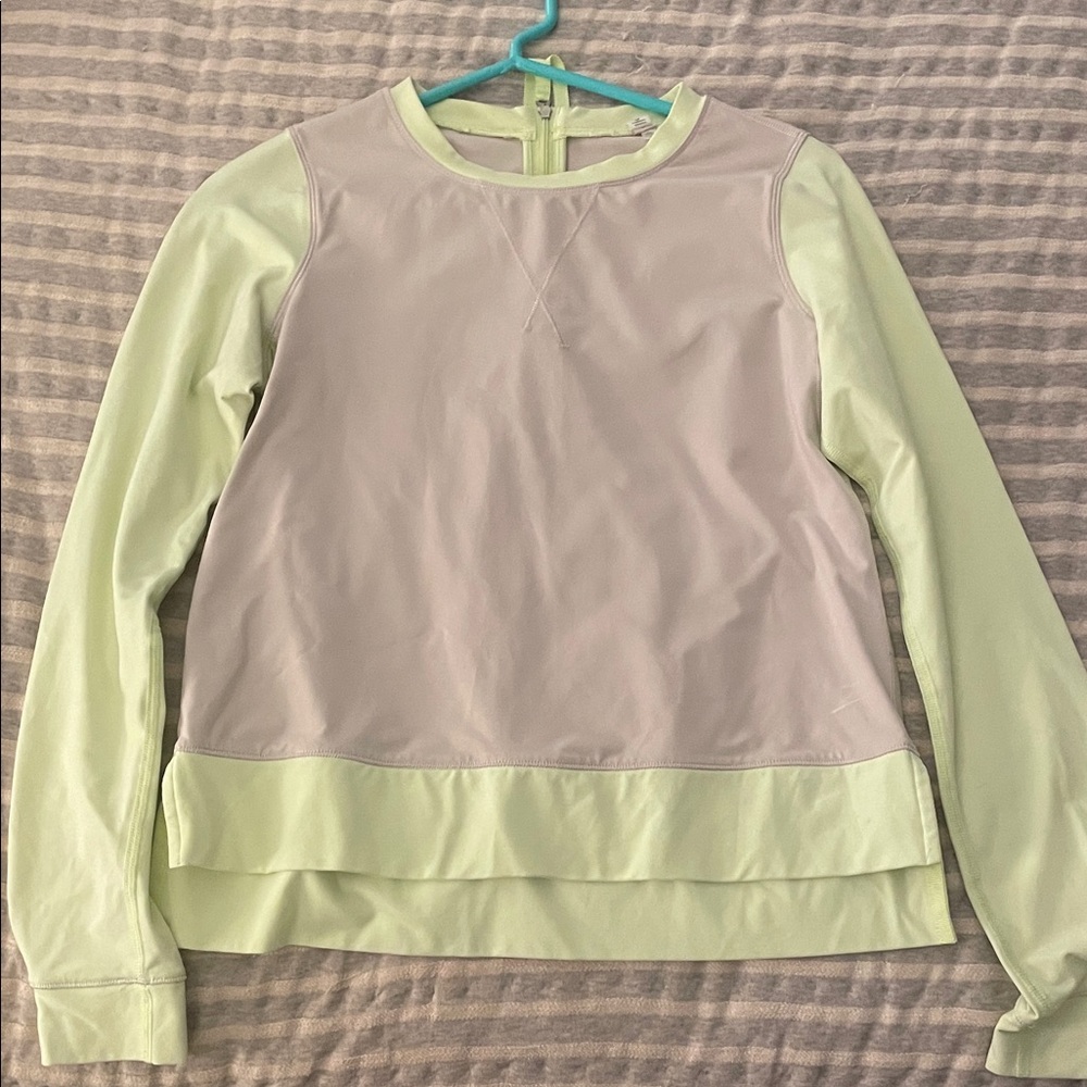 Lululemon Athletica Light Green and Cream Sweatshirt Size: 4
